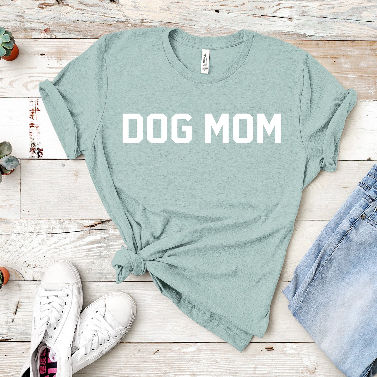 Dog Mom | Dog Lovers Tee